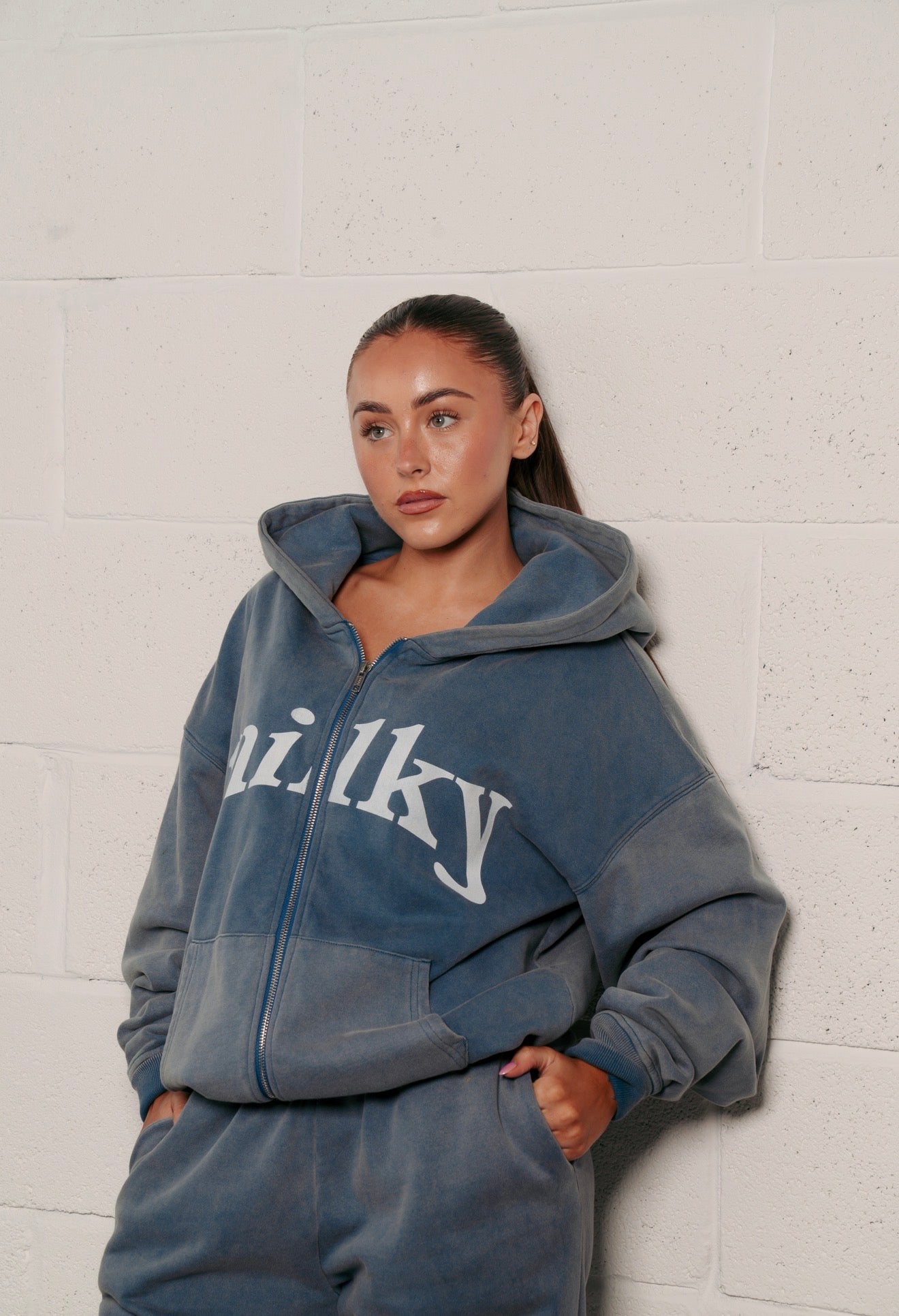STEEL ESSENTIAL ZIP-UP