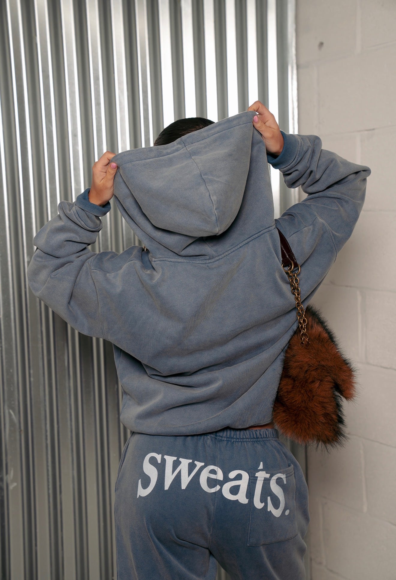 STEEL ESSENTIAL ZIP-UP