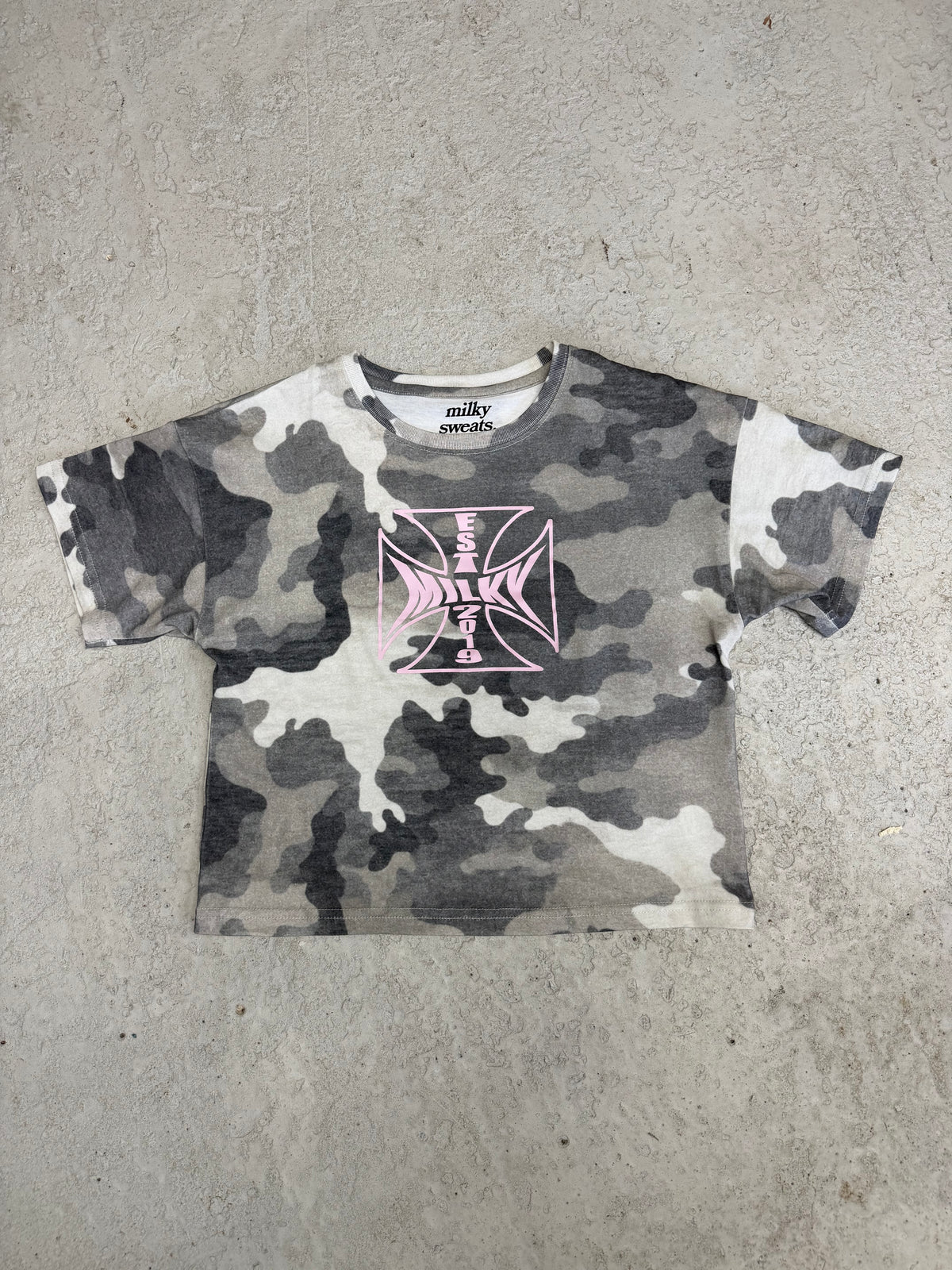 THE CAMO BABY TEE